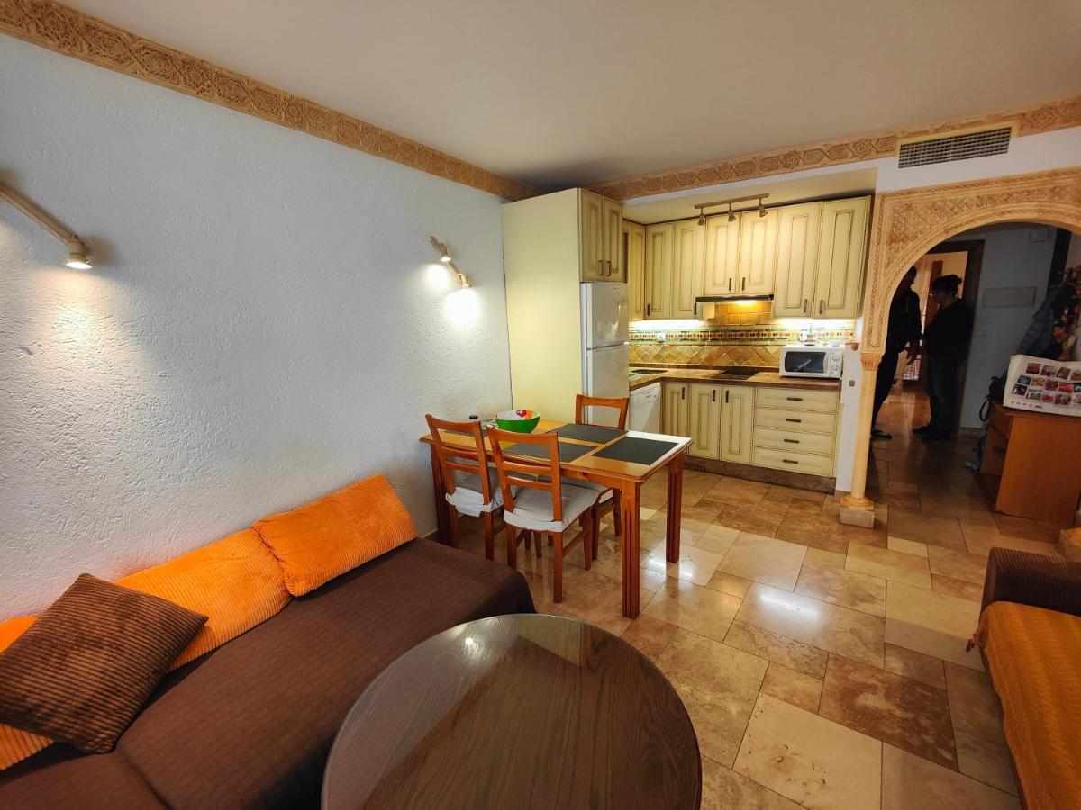 Apartamento En El Centro A Dos Minutos De La Playa Daire Fuengirola Dış mekan fotoğraf